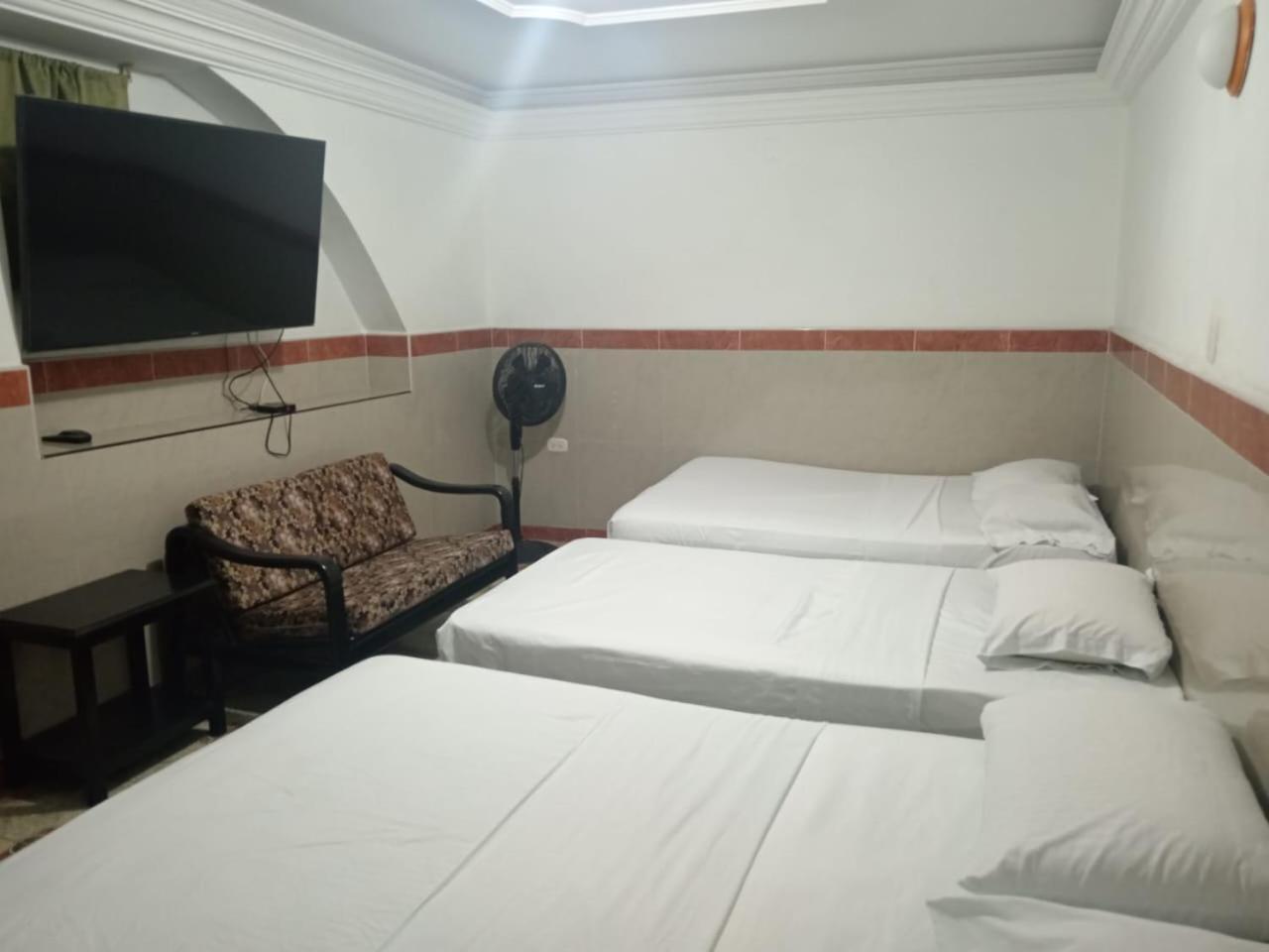 La Hermosa Hotel Buga Eksteriør bilde